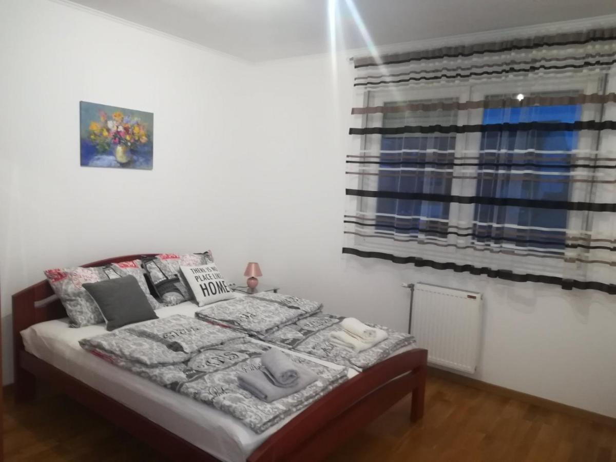 Paris apartment -Free private parking Novi Sad Buitenkant foto